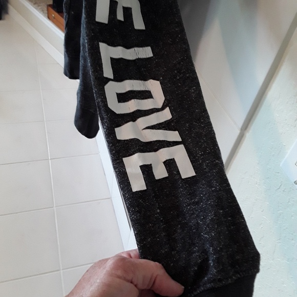 Sweat shirt by Reflex - Picture 3 of 4